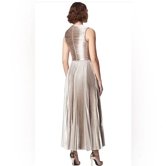 Couture Evening Gown - Picture 5 of 6